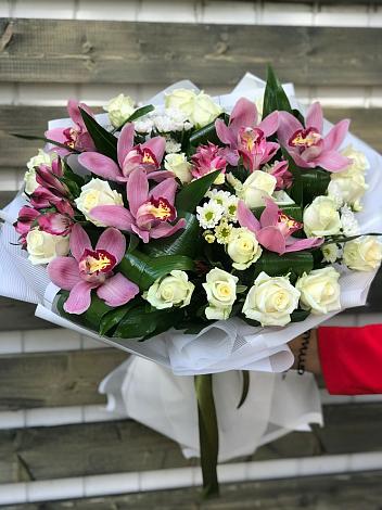 Букет цветов из: Розы и Хризантемы в Коркмаскале