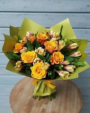 Букет цветов из:  Альстромерии и Розы в Коркмаскале