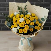 Букет цветов из:  Розы в Коркмаскале