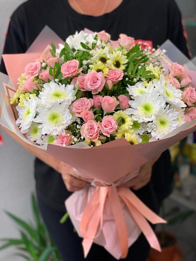 Букет цветов из: Розы и Хризантемы в Коркмаскале