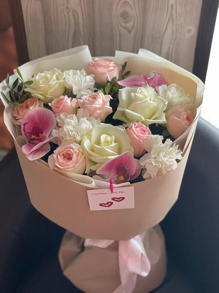 Букет цветов из: Орхидеи, Розы и Гвоздики в Коркмаскале