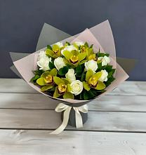 Букет цветов из:  Орхидеи и Розы в Коркмаскале