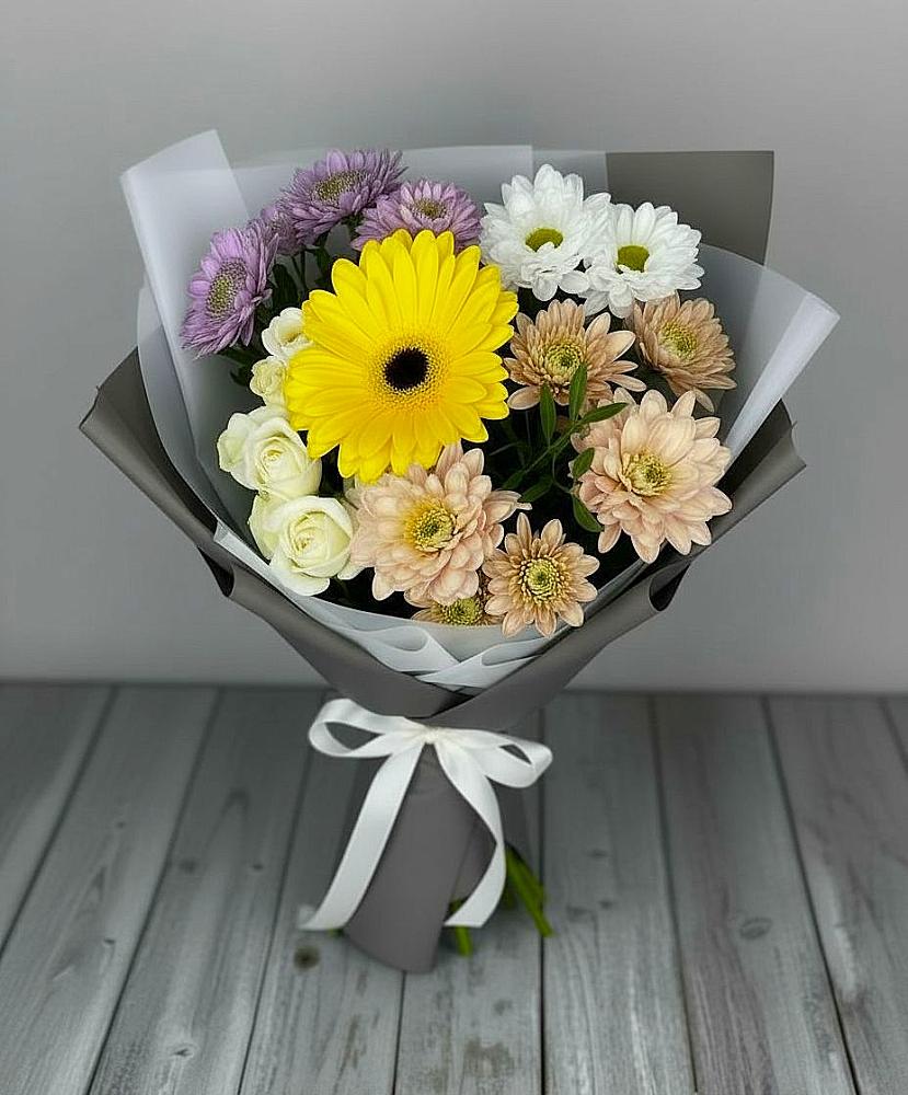 Букет цветов из: Розы, Герберы и Хризантемы в Коркмаскале