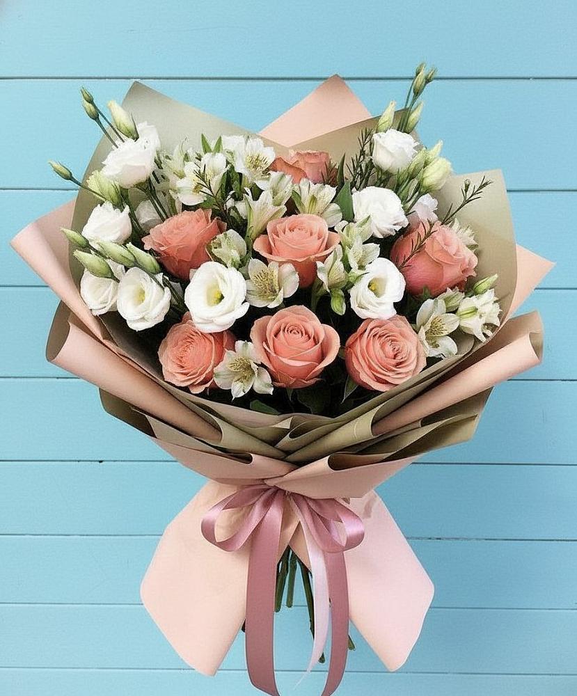 Букет цветов из: Розы, Альстромерии и Лизиантусы в Коркмаскале