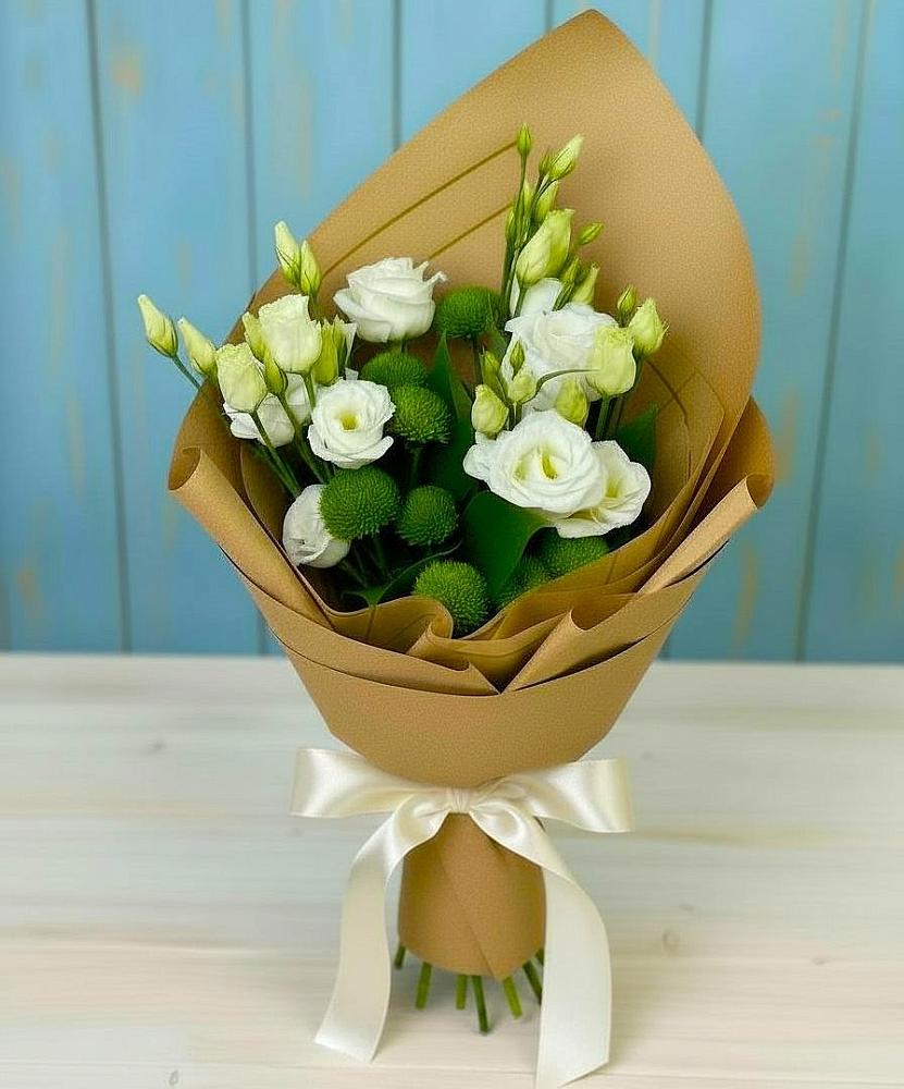 Букет цветов из: Хризантемы и Лизиантусы в Коркмаскале