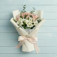 Букет цветов из:  Альстромерии в Коркмаскале