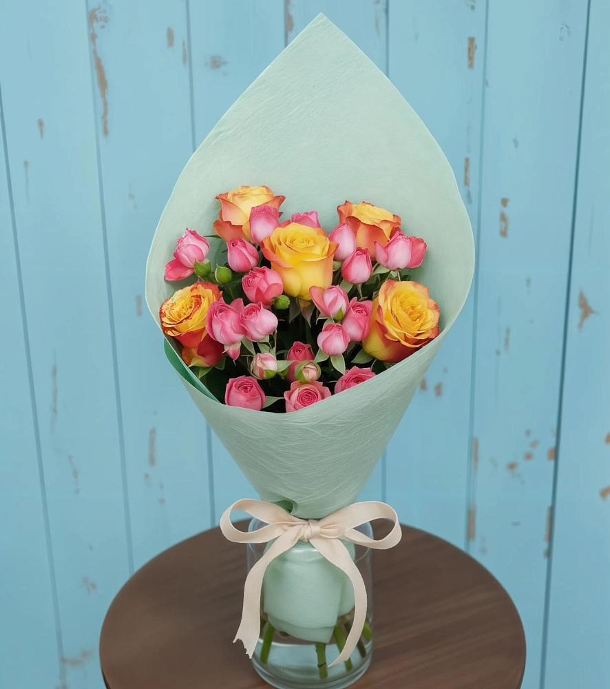 Букет цветов из: Розы в Коркмаскале