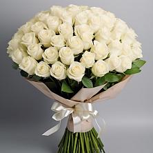 Букет 101 беля роза Белоснежка в Коркмаскале