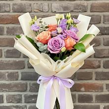 Букет цветов из:  Лизиантусы и Розы #REPLACE_PRED# Коркмаскале