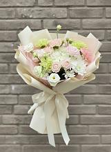 Букет цветов из:  Гвоздики, Розы, Лизиантусы и Хризантемы #REPLACE_PRED# Коркмаскале