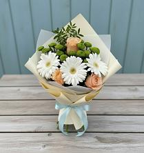 Букет цветов из:  Герберы, Розы и Хризантемы в Коркмаскале