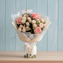 Букет цветов из:  Розы в Коркмаскале