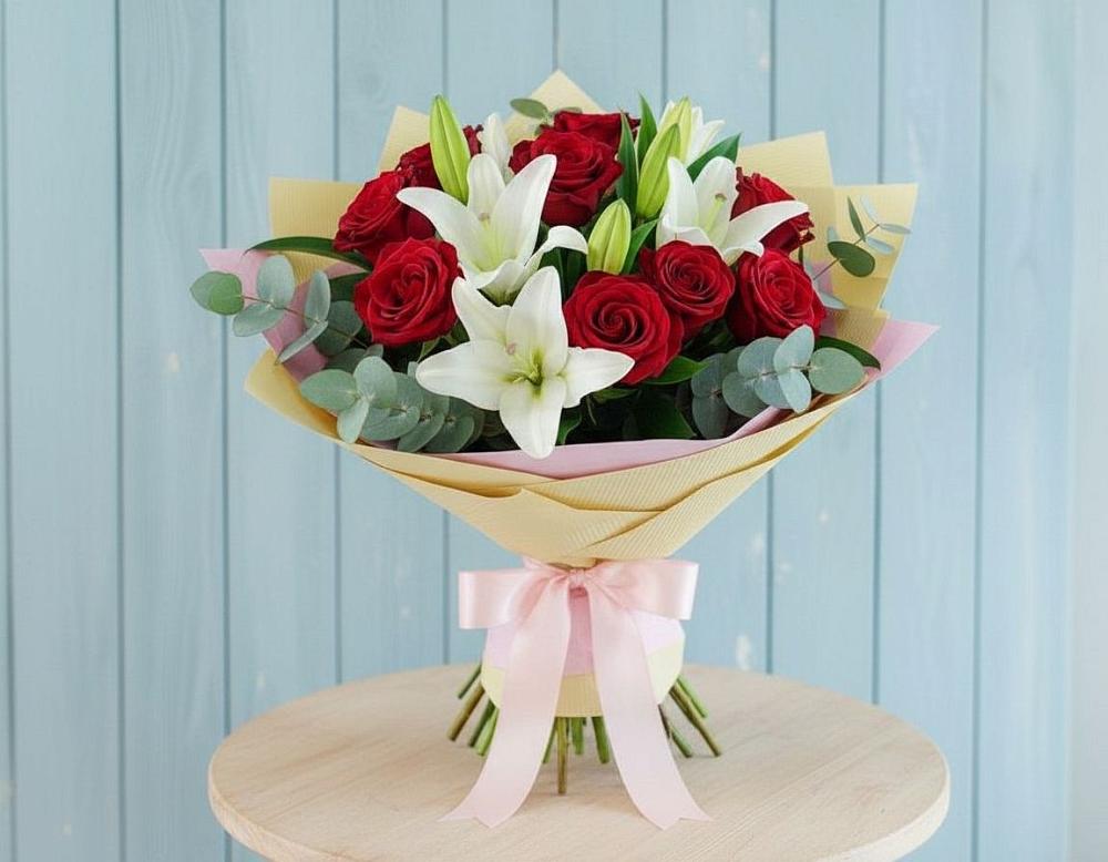 Букет цветов из: Лилии и Розы в Коркмаскале